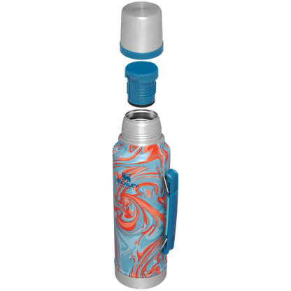 Classic Legendary Bottle | 1.5 QT Pool Swirl